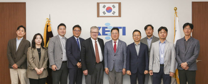 한·미 손잡고 보행자·킥보드 충돌예방 자율주행 시스템 개발한다 - 뉴스 썸네일 이미지
