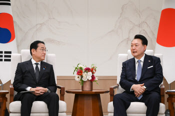 한일 정상회담 성과는…출입국 간소화·재외국민 보호협력·강제동원 기록