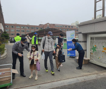 학교전담경찰관 늘었지만…1인당 '10.7개교' 담당