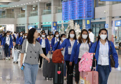 법무부, 필리핀 가사관리사 2명 검거…무단이탈 후 20일 만	