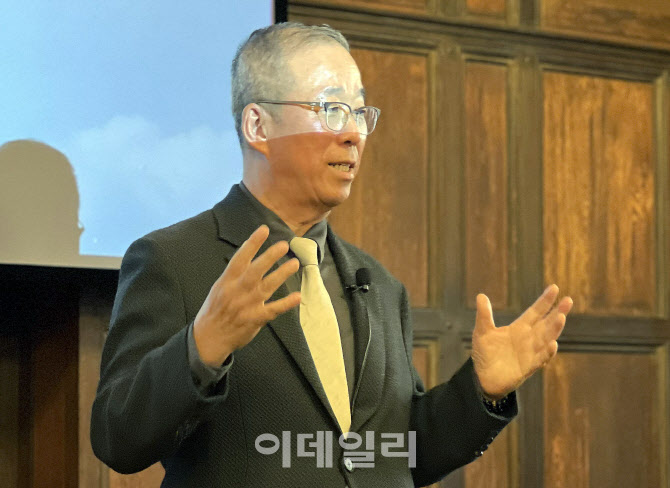 윤재웅 동국대 총장, 美 예일대 특강                                                                                                                                                                