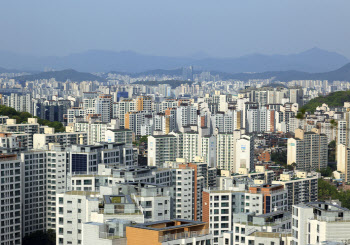 "30억 강남 아파트가 7억" LH 사칭 200억 사기범 징역 20년