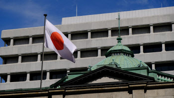 BOJ ‘매파적 동결’ 기대…환율, 1370원 후반대로 하락