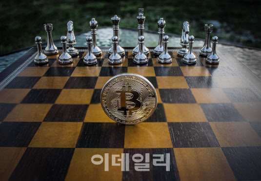 [오일 Drive]'글로벌 가상자산 허브'는 어디…아부다비·두바이 진검승... - 뉴스 썸네일 이미지