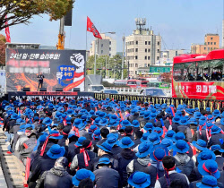 한 달 이어진 현대트랜시스 파업에…임금손실·직원 불안감 &apos;눈덩이&apos;