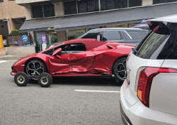 아반떼에 치인 한정판 4억 람보르기니 차주 입 열어