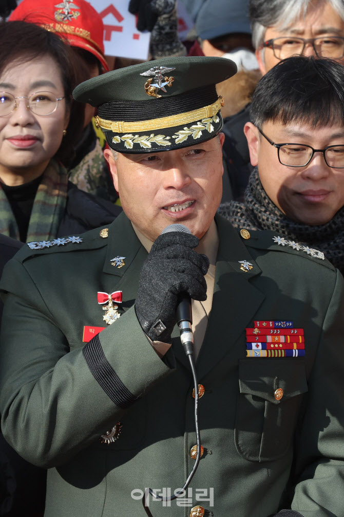 소감 밝히는 박정훈 전 수사단장                                                                                                                                                                    