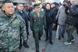 [포토]'무죄'받고 이동하는 박정훈 전 수사단장                                                                                                                                                  