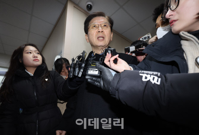 박종준 경호처장 경찰 출석                                                                                                                                                                         