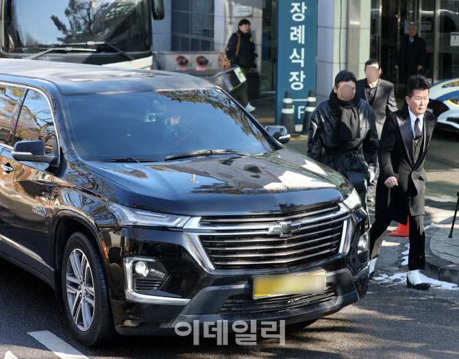 故 송대관 마지막 길 함께하는 태진아                                                                                                                                                               