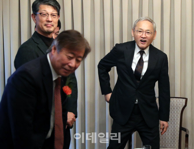  관광인 신년인사회 참석하는 유인촌 장관                                                                                                                                                           