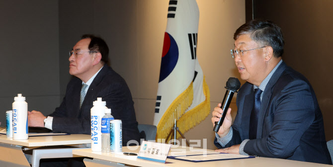 업무협약식에서 인사말하는 박철호 동아오츠카 대표                                                                                                                                                  