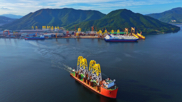 [마켓인]'기사회생' 성동조선 자금조달 총력..."풋옵션에 15% 수익 보... - 뉴스 썸네일 이미지