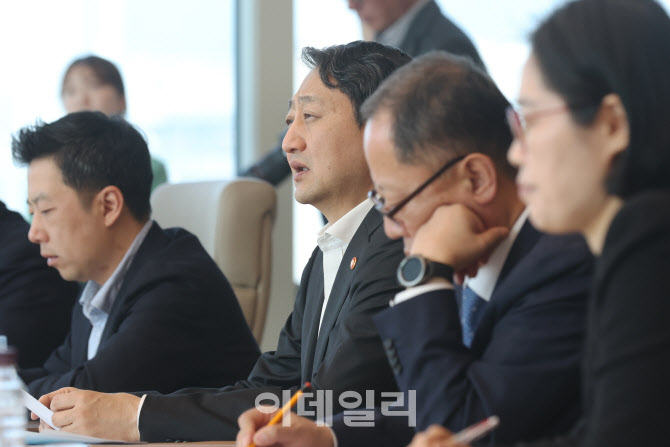 안덕근 산업부 장관, 철강 업계 간담회                                                                                                                                                              