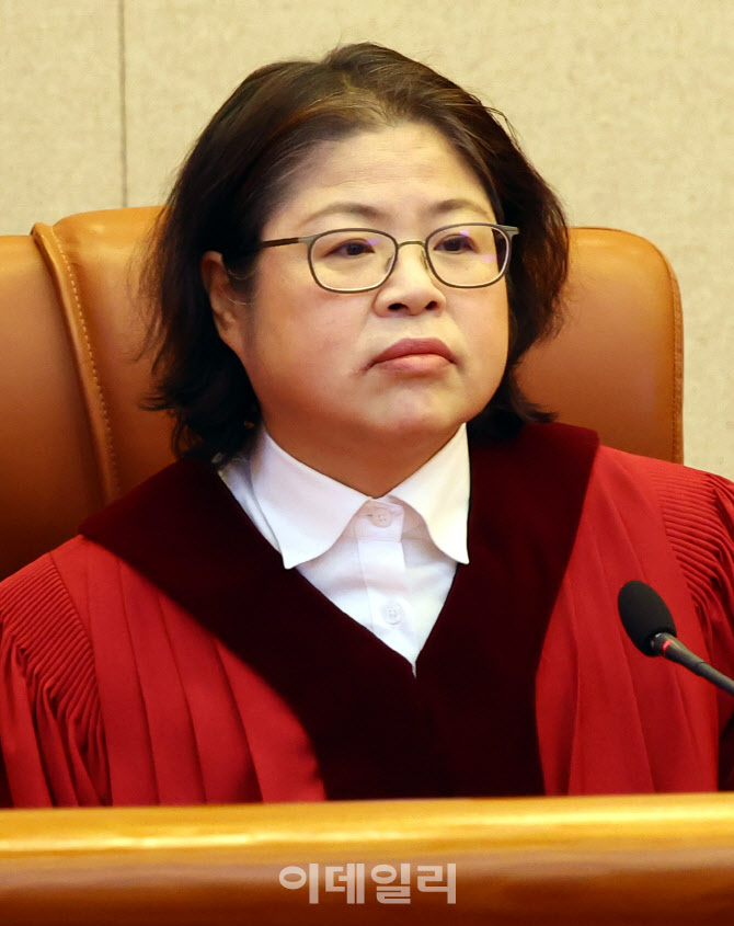 선고 기다리는 김복형 헌법재판관                                                                                                                                                                   