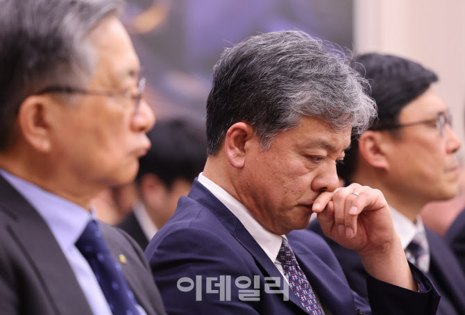 주우정 현대엔지니어링 대표, '어두운 표정으로 국회 출석'                                                                                                                                 