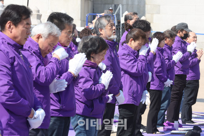 이태원 희생자 생각에 '울컥'                                                                                                                                                             