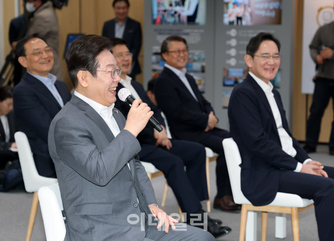 발언하는 이재명 대표                                                                                                                                                                              