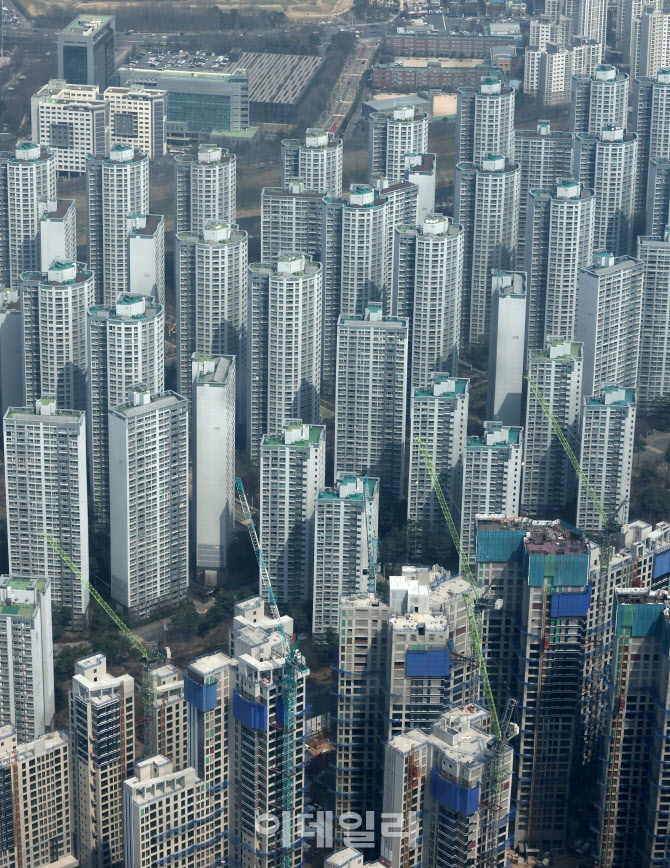 오늘부터 강남3구·용산구도 토지거래 허가 받아야                                                                                                                                                   