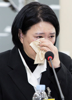 '엄마의 눈물'                                                                                                                                                                                 