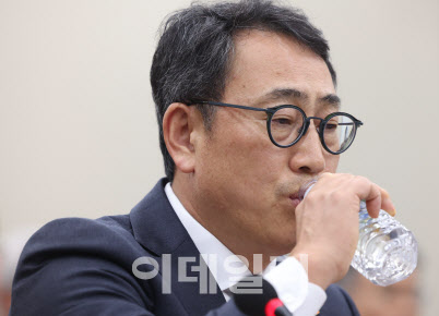 유영상 SKT 대표 “나도 유심 교체 안했다...보호서비스로 충분”