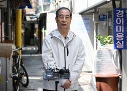 [포토] 기자들에게 브리핑하는 한덕수 후보                                                                                                                                                                