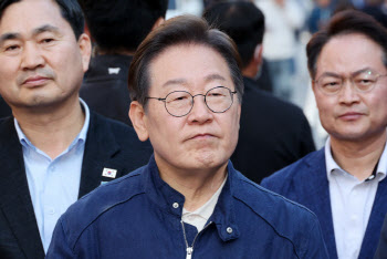 이재명 파기환송심 15일 첫 공판···소환장 발송