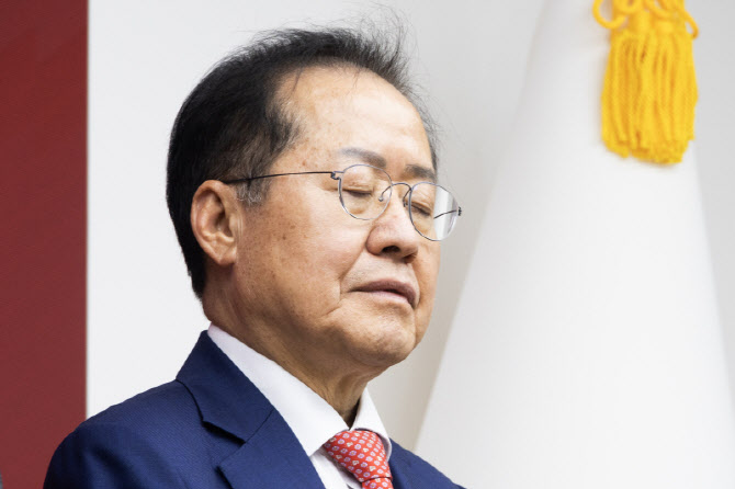 '국힘 경선비용만 50억'...홍준표 "단일화 할거면 돌려줘"
