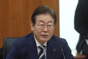 [속보]서울고법, 이재명 파기환송 첫 기일 6월 18일로 연기