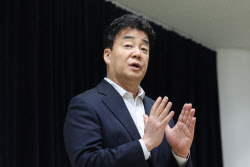 백종원 “방송 활동 중단” 파격 선언에도 결국