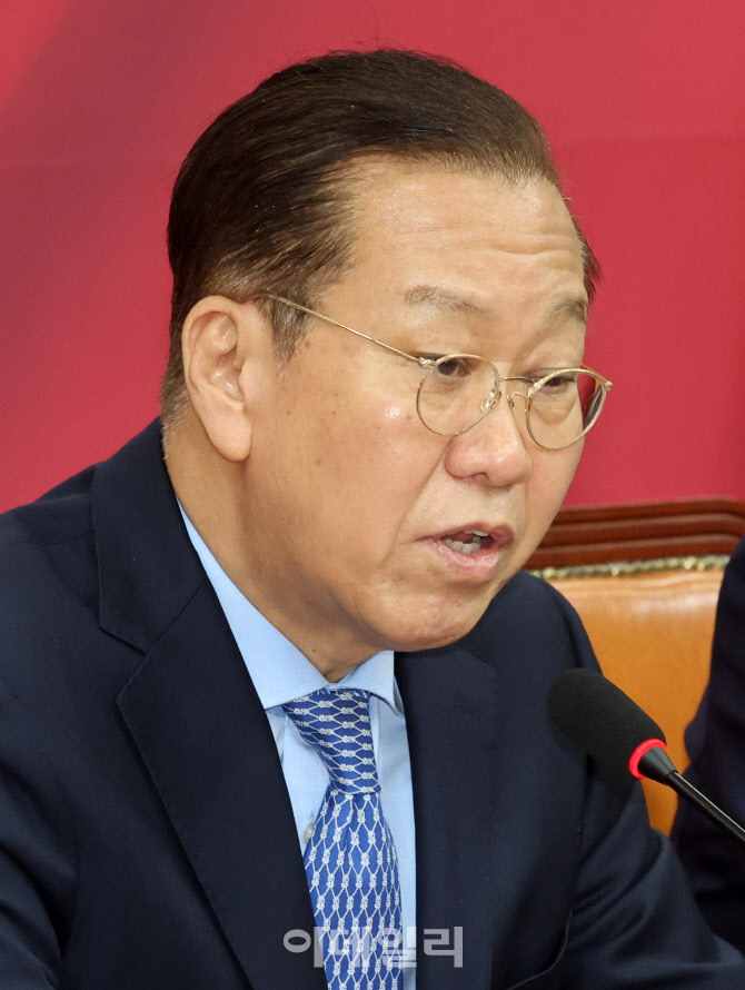 권영세 비대위원장, "10일까지 단일화 위해 필요하면 결단낼 수도"                                                                                                                          
