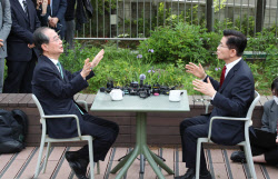金韓 단일화 또 ‘결렬’…韓 “내일 결판” 金 “청구서 내미나”(종합)