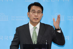 윤상현 