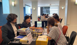 K북, 동유럽 알린다…12~16일 체코·폴란드 '찾아가는 도서전'