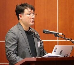 [포토] '공시 대리인 제도' 강연                                                                                                                                                                