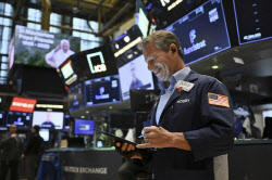 “그레이트 데이 인 사우디”…S&P500 올들어 ‘플러스’ 전환[월스트리트in]