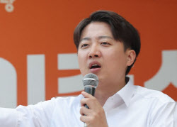 “67%가 ‘싫어요’” 이준석, 대선후보 비호감 1위…2위는?