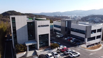 美 트럼프 약가 인하 불똥이 알테오젠까지?…CMS 새 지침 영향은