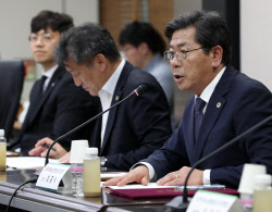 [포토] 생산·수출 자문하는 최흥식 한국후계농업경영인중앙연합회장                                                                                                                                        