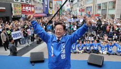 李 지지도 50% 돌파…‘보수텃밭’ PK서 김문수 저지[한국갤럽](종합)