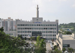 시흥 흉기범행 중국국적자 도주…자택 등서 시신 2구 발견