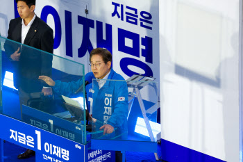 이재명, 김포 찾아 ‘서울 편입론’ 비판·‘일산대교 무료화’ 약속