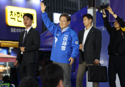김민석 &quot;이재명, DJ처럼 이념 넘어 국가 위기 극복할 것&quot;