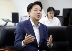 이준석 측 “친윤계 ‘당권 줄 테니 김문수로 단일화’ 제안”
