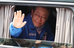 [포토]'인천 찾은 이재명'                                                                                                                                                                      