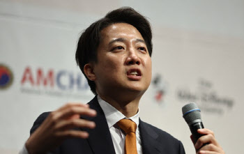 이준석, 5시 긴급 기자회견…“단일화 없다” 선언