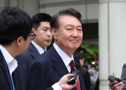 비화폰 서버 첫 확보한 경찰…계엄 전말 파악 가능할까(종합)