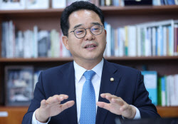 민병덕 &quot;스테이블코인 제도화 서두르자&quot;[인터뷰]