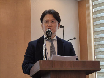 인트론바이오 ‘SAL200’ L/O 재도전 지속…사업화 전략 대폭 변경