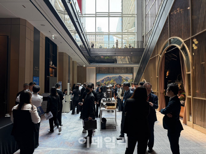 해외투자자 깜짝 놀라는 한국 바이오 밸류에이션, 협의점 찾기 돌입 - 뉴스 썸네일 이미지